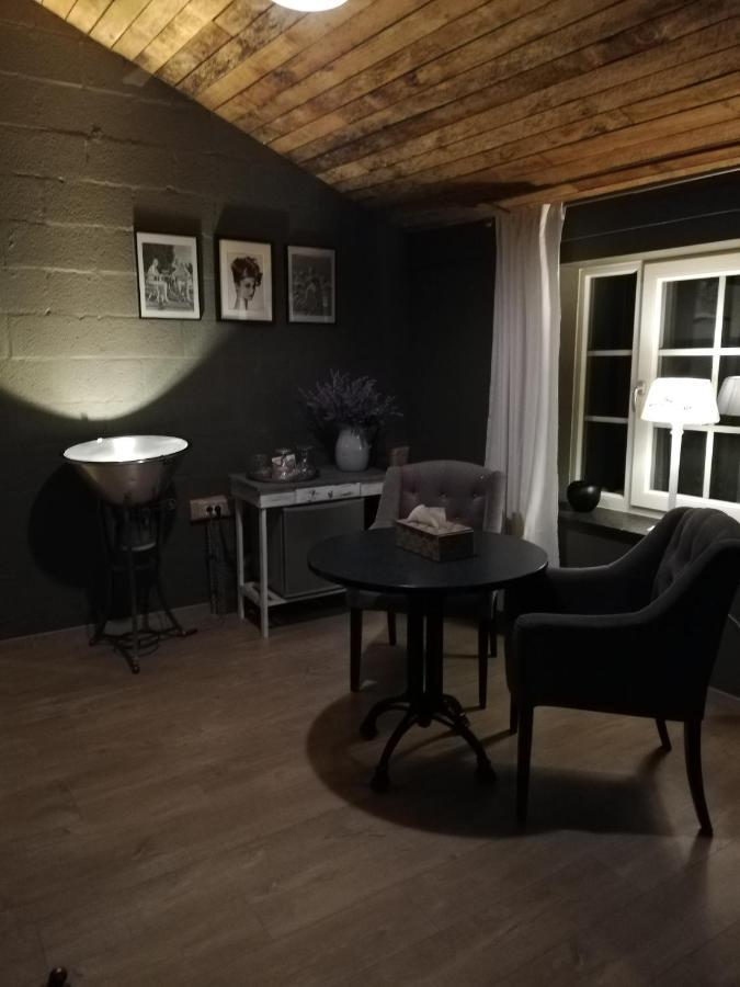 Le Relais De Chassepierre Hotel Екстериор снимка